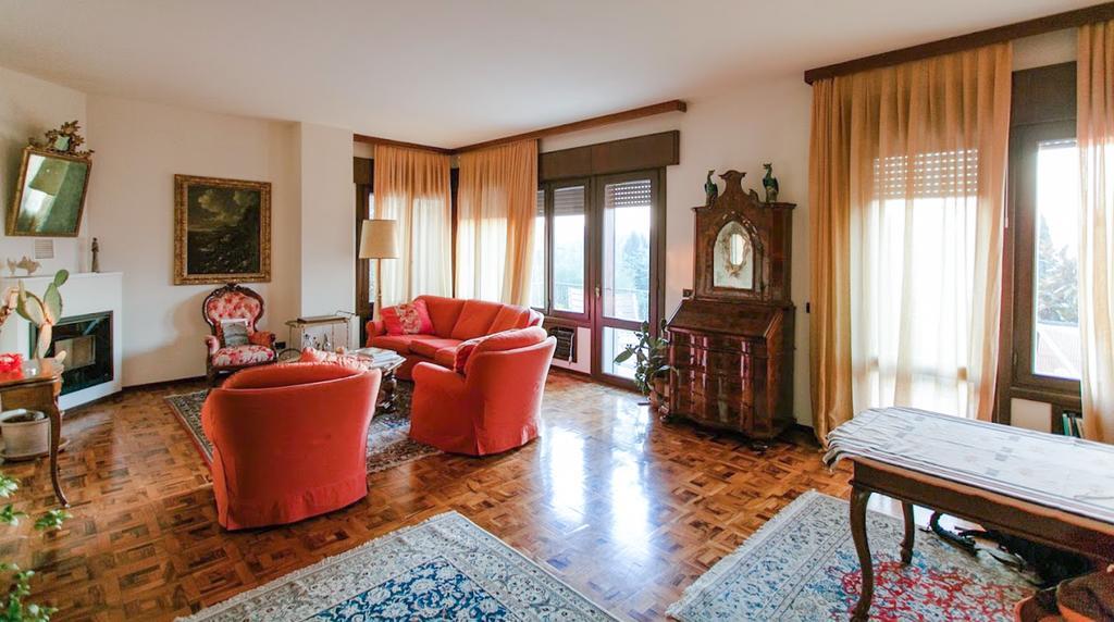 Villa Tra' Monti バッサーノ・デル・グラッパ エクステリア 写真